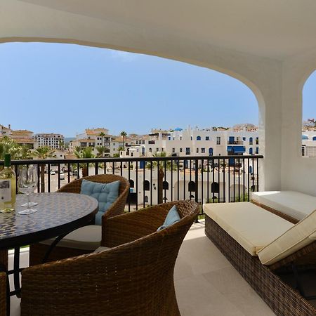 Duquesa Port Retreat Apartment Manilva Bagian luar foto